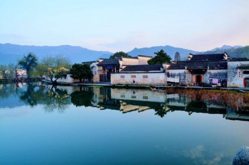 建設旅游景區2.png