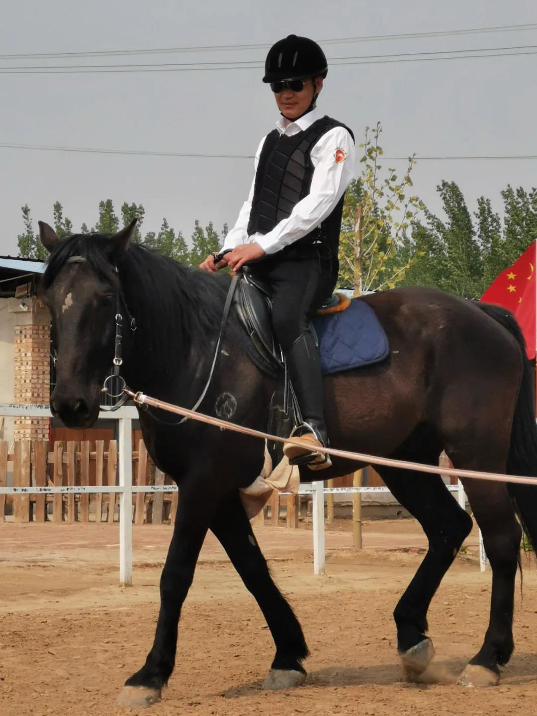 學習馬術對孩子的影響和優(yōu)點.jpg
