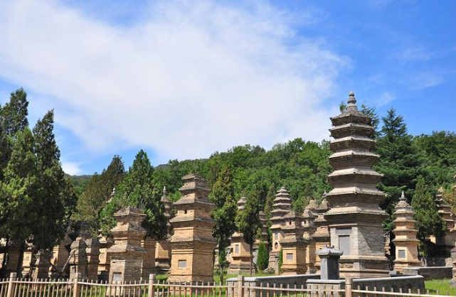 看看河南嵩山少林寺語音講解、電子導(dǎo)覽、手繪地圖在什么樣的.png