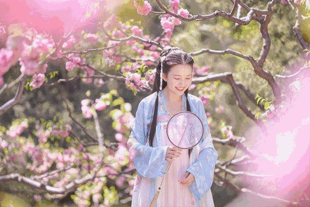七夕脫單攻略|相約七夕，愛在橫渡，參加線下活動(dòng)，對象領(lǐng)回家.gif