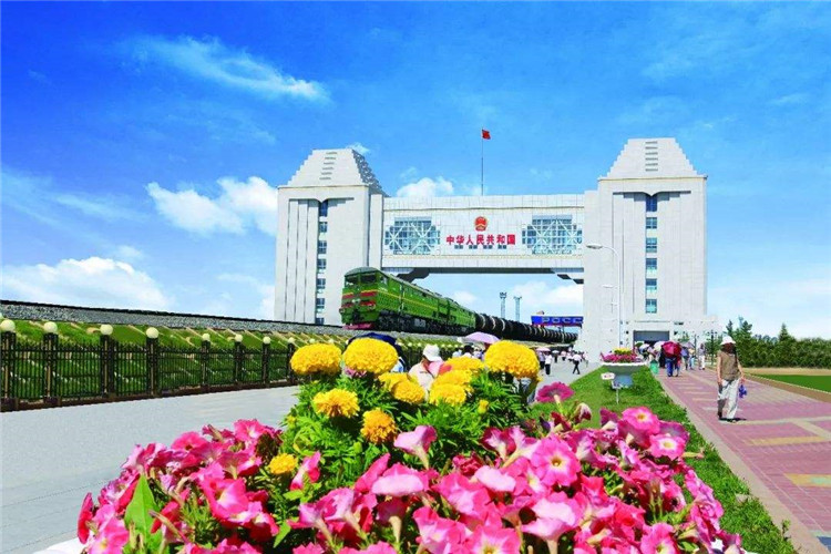滿洲里市中俄邊境旅游區(qū)智能導(dǎo)覽系統(tǒng)上線了！包括：游覽路線推薦、語音講解、手繪地圖2.jpg