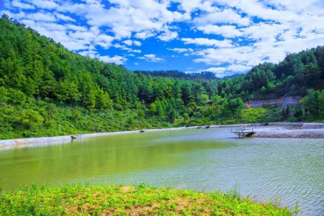 SAAS系統(tǒng)服務(wù)商小泥人助力豐都九重天景區(qū)打造公眾號/小程序/抖音/支付寶/鴻蒙五合一商城.jpg