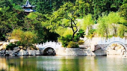 石家莊龍鳳湖景區全面覆蓋智慧導覽系統，智慧導流、緊急預警合力助推景區發展.jpg