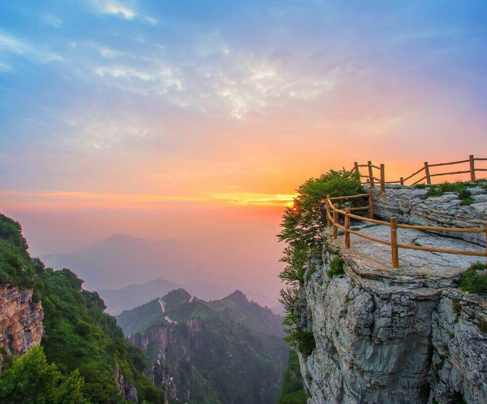 白石山景區智慧導覽系統.jpg