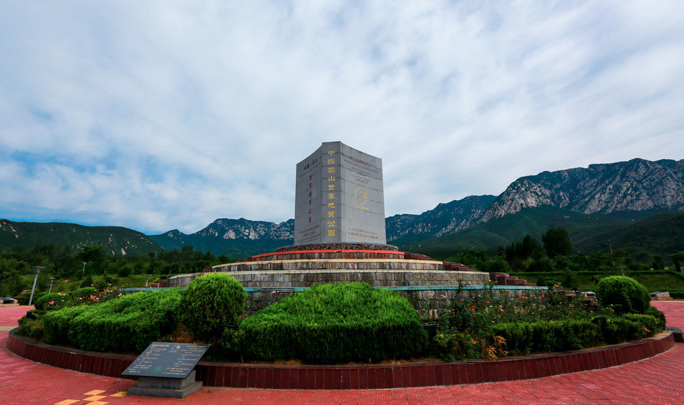 應(yīng)用自助售取票系統(tǒng)實現(xiàn)智慧景區(qū)無人售票服務(wù).png
