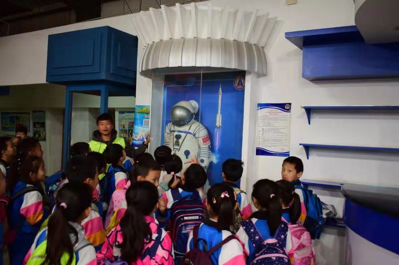 北京航天之光科普教育基地鴻蒙原子化服務(wù)上線.jpg