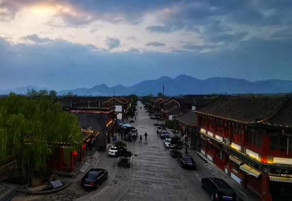 山海關(guān)古城智慧導(dǎo)覽小程序.jpg