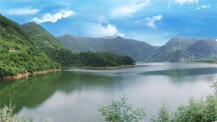 雷山風景區鴻蒙原子化旅游生態.jpg