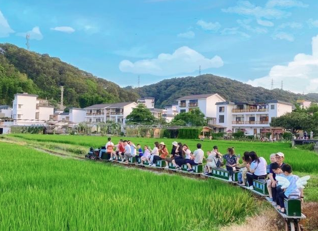 景區(qū)實(shí)名制分時(shí)預(yù)約購(gòu)票系統(tǒng)和健康碼無縫對(duì)接.png