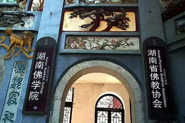 麓山寺智慧導覽系統功能.jpg