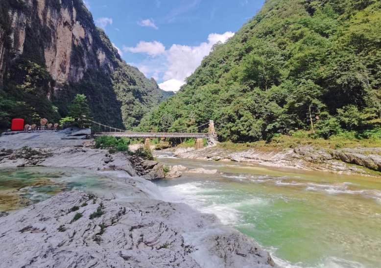 旅游景區(qū)票務(wù)系統(tǒng)微信小程序售票軟件服務(wù)商.png