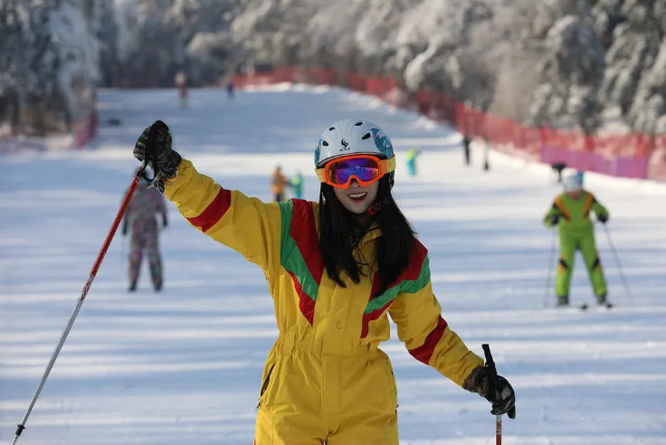 吉林長(zhǎng)春凈月潭滑雪場(chǎng)售檢票系統(tǒng)公司.jpg