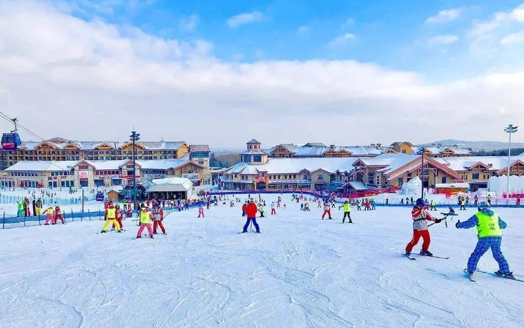 長白山滑雪場一卡通管理系統開發公司.png