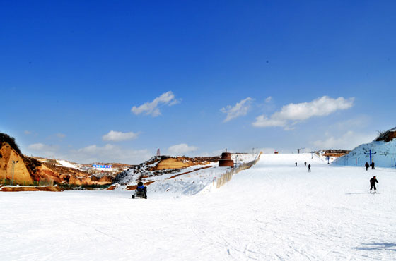 山西五龍國際滑雪場介紹.jpeg