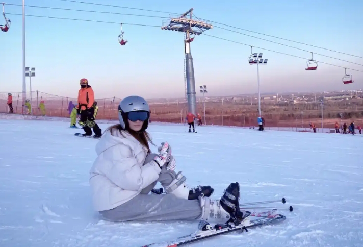 山西萬龍白登滑雪場雪具租賃管理系統功能.png