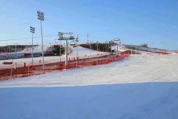 山西萬龍白登滑雪場雪具租賃管理系統哪家公司好.png