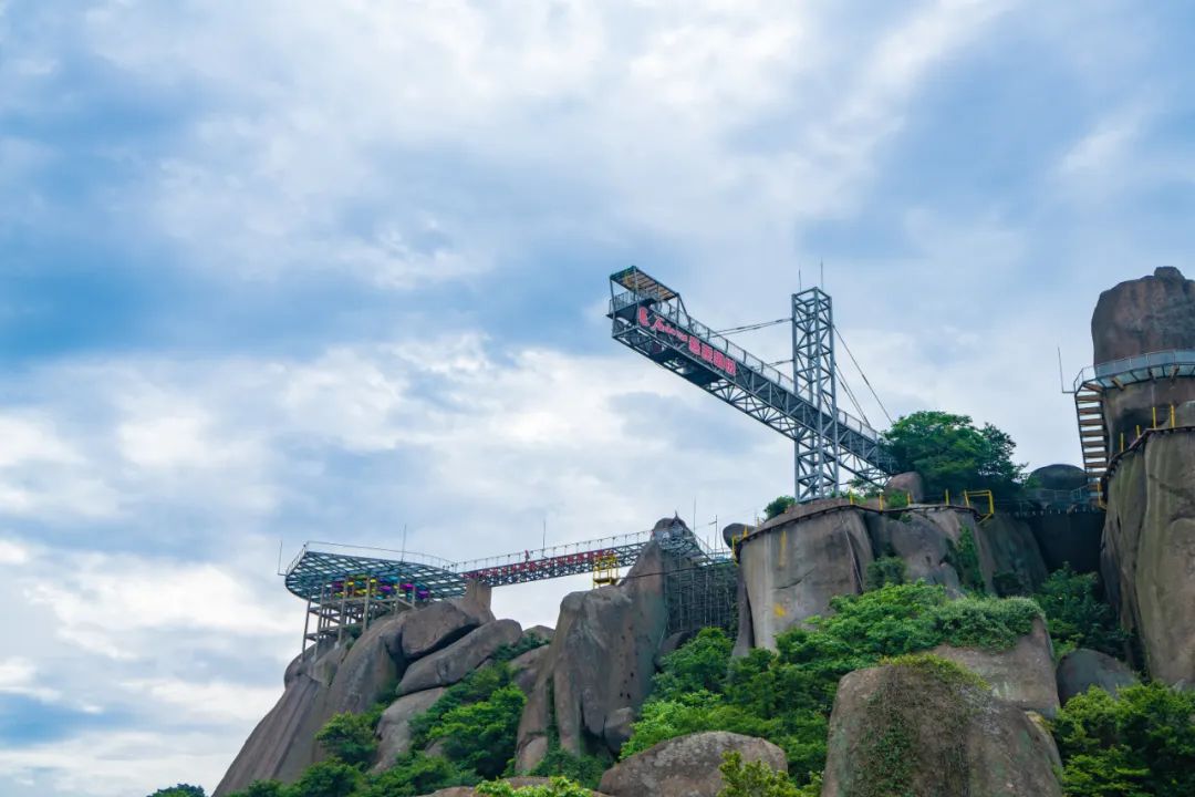 景區(qū)票務(wù)系統(tǒng)智能化管理解決方案.jpg