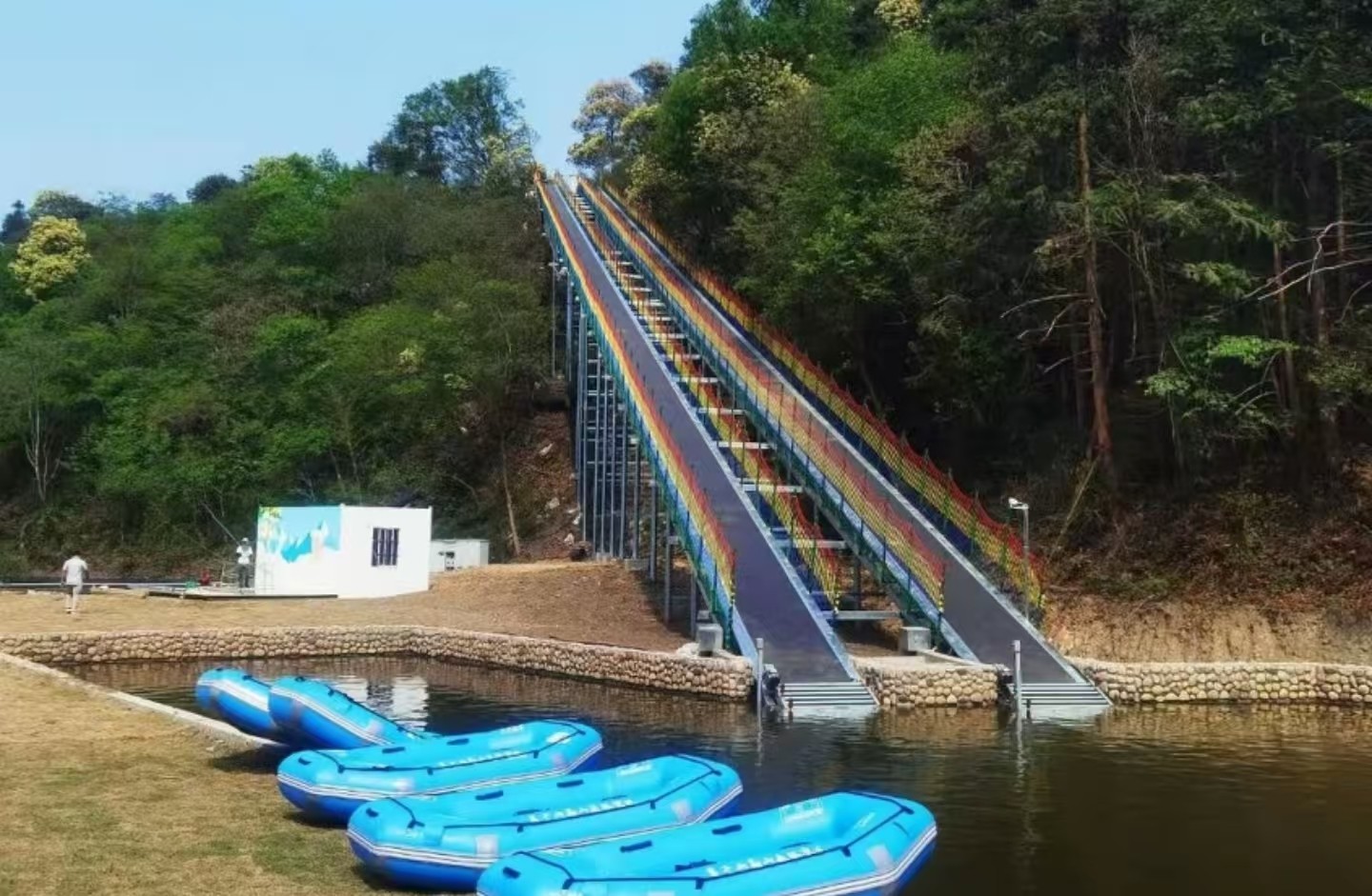 莫干山高山森林探險樂園票務系統軟硬件多業態管理.jpg