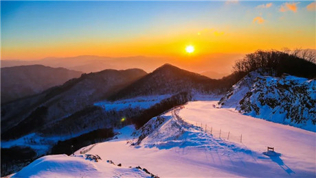 智慧雪場新紀元：小泥人票務系統(tǒng)攜手HiMiMi滑雪場打造一站式解決方案